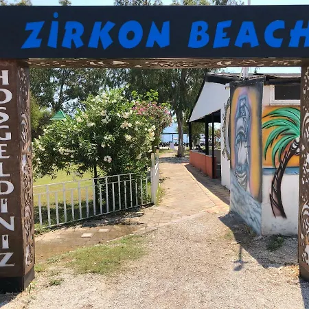 Zirkon Beach Camping 캠프장